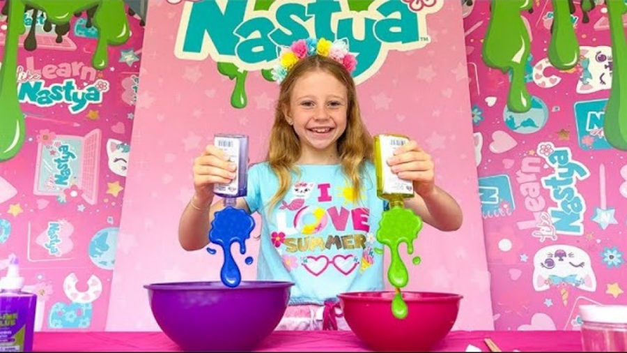 ناستیا یاد میگیرد پول دربیاورد...