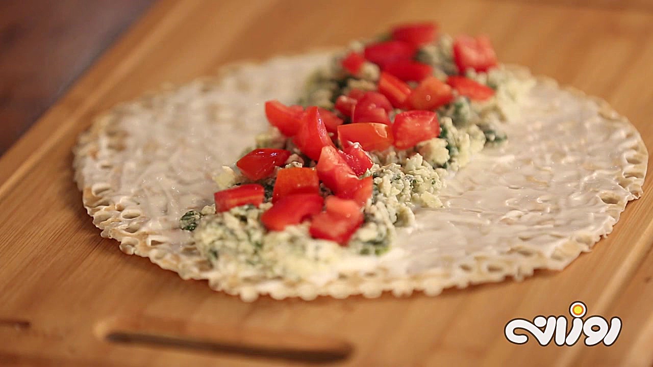 طرز تهیه دلمه اسفناج و پنیر سف...