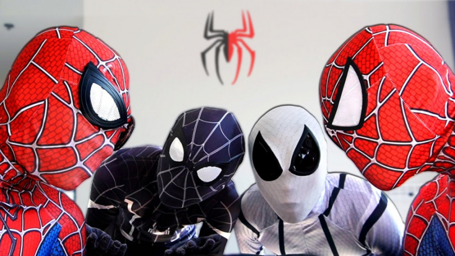 مرد عنکبوتی قهرمان واقعی  ونوم...