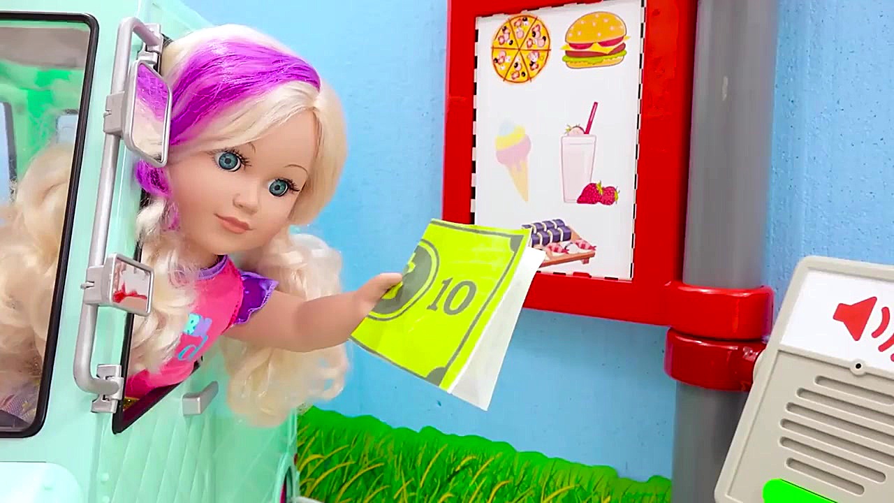 مامان و کریس کافه Drive Thru ر...