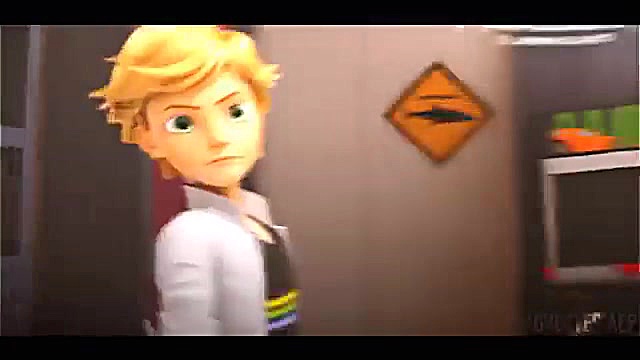 کلیپ کوتاهی از دختر کفشدوزکی و...