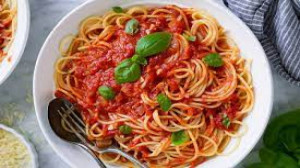 پاستا گیاهی با سس گوجه مارینار...