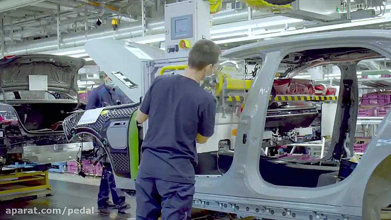 روند تولید بی ام و سری 7