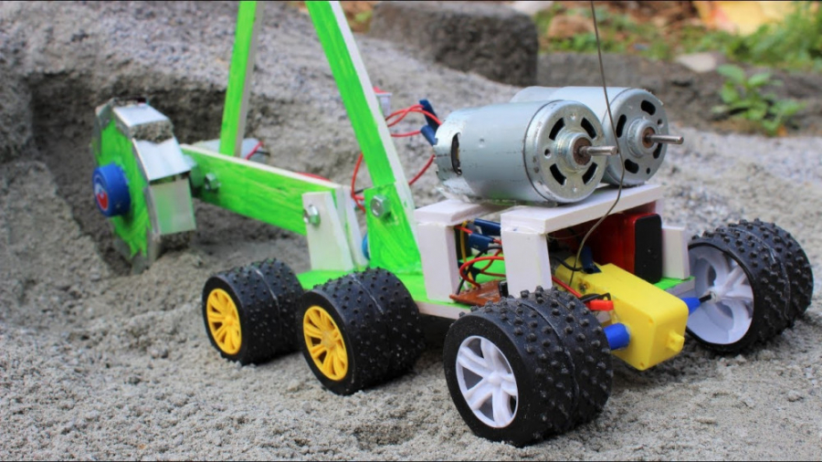 ساخت ماشین حفاری بسیار جالب با...