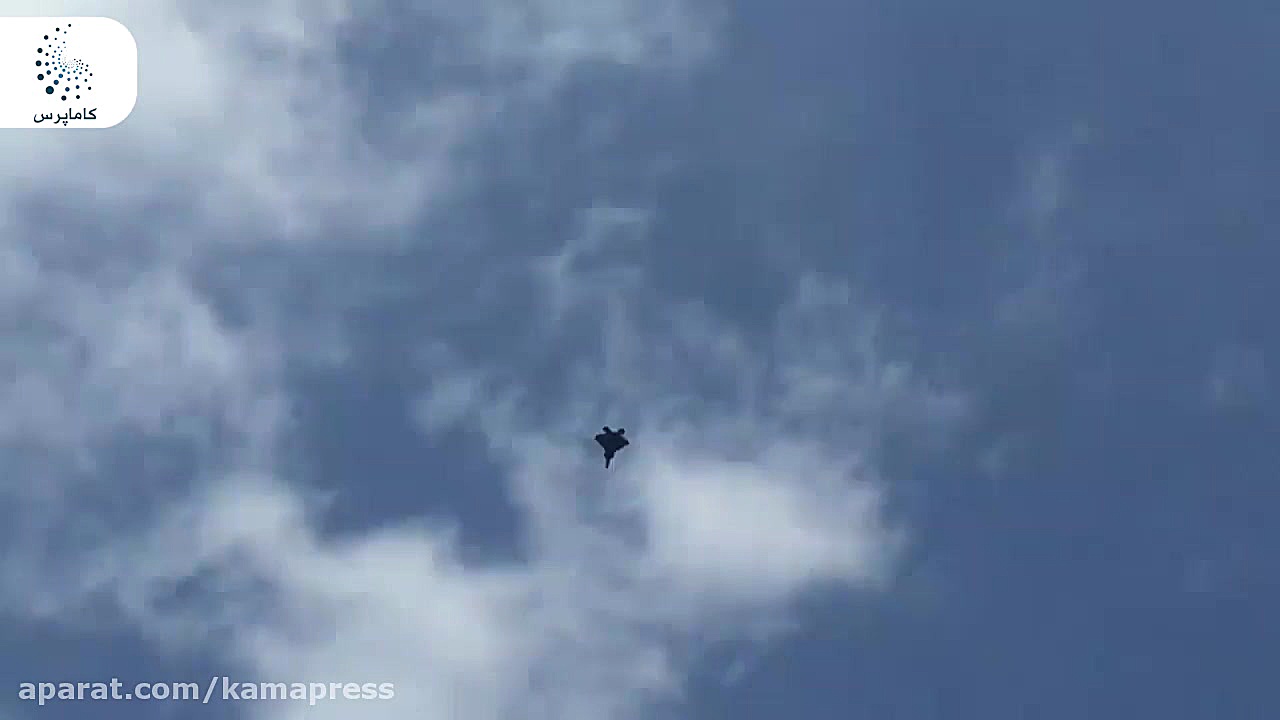 رقص تماشایی جت جنگنده اف 15 در...