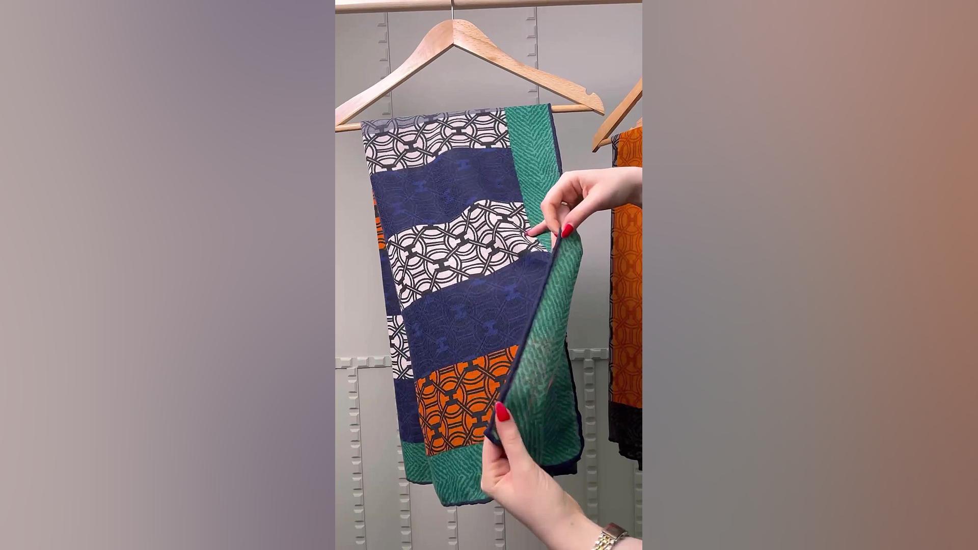 روسری نخ بهاره هرمس ۴۸۴