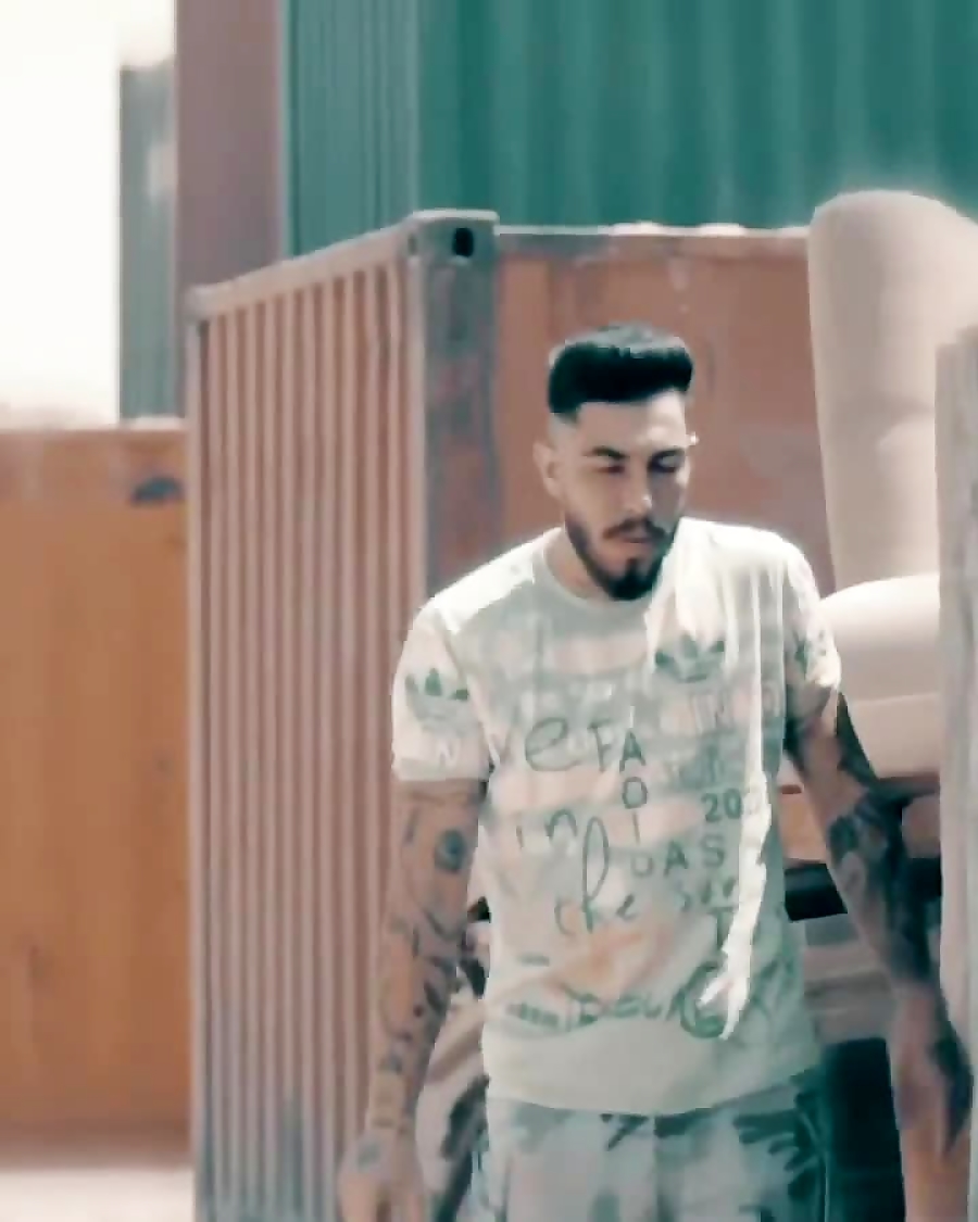 آهنگ بچه پایین 4 منتشر شد میلا...