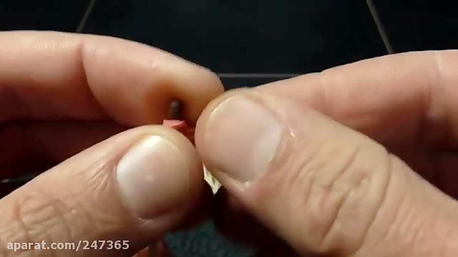 روشن کردن کبریت با کبریت