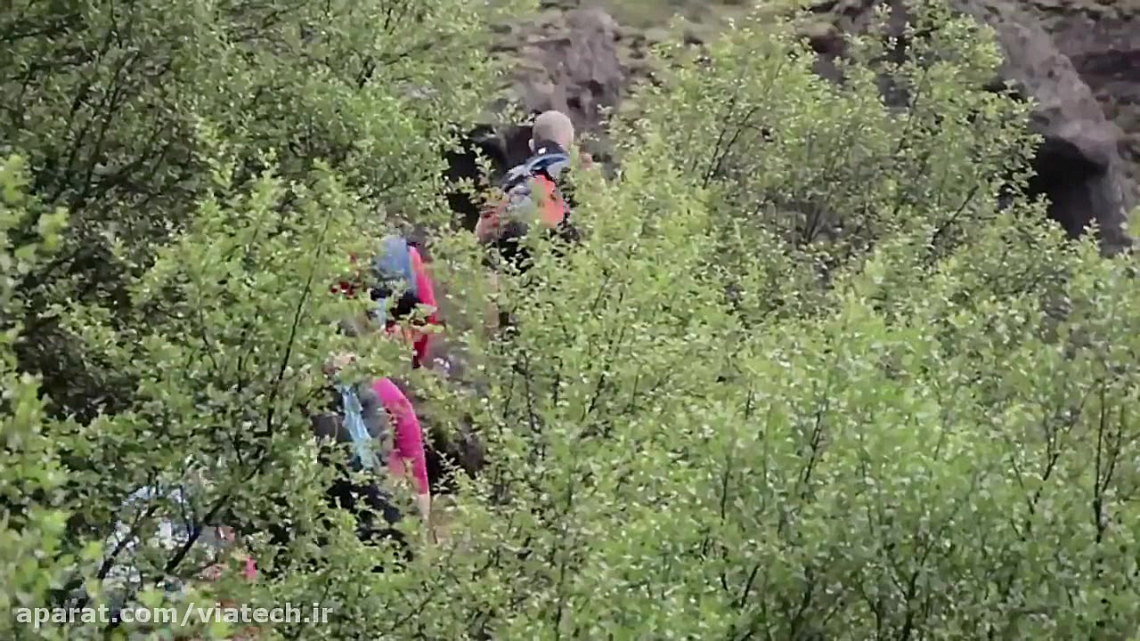 خواب در کنار آتشفشان و حمام در...