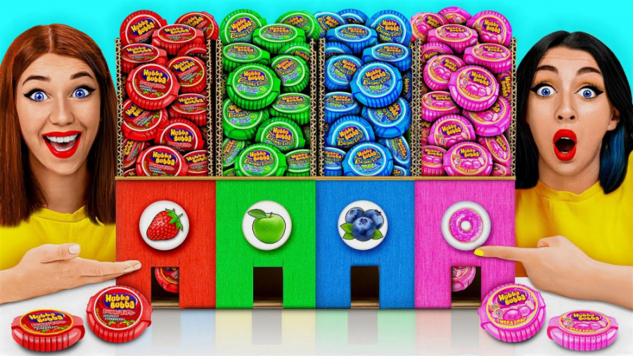 چالش خوردن غذا های یک رنگ  فان...