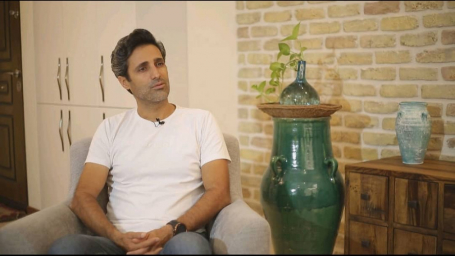 یک تنه بار وزارت گردشگری را در...