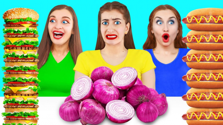 چالش غذایی ۱۰۰ لایه خنده دار...