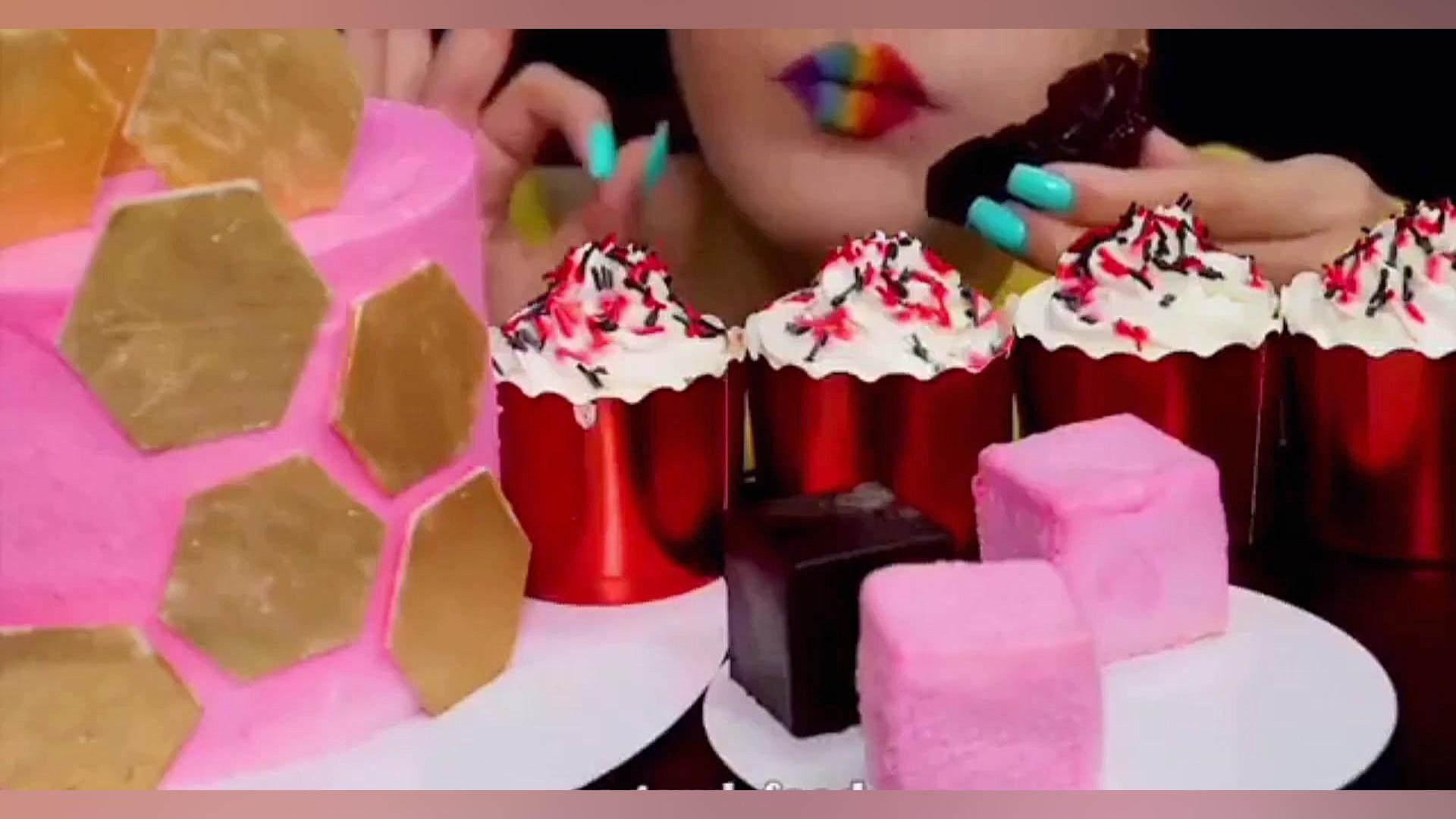 موکبانگ اسمرفود سوگندفود کیک