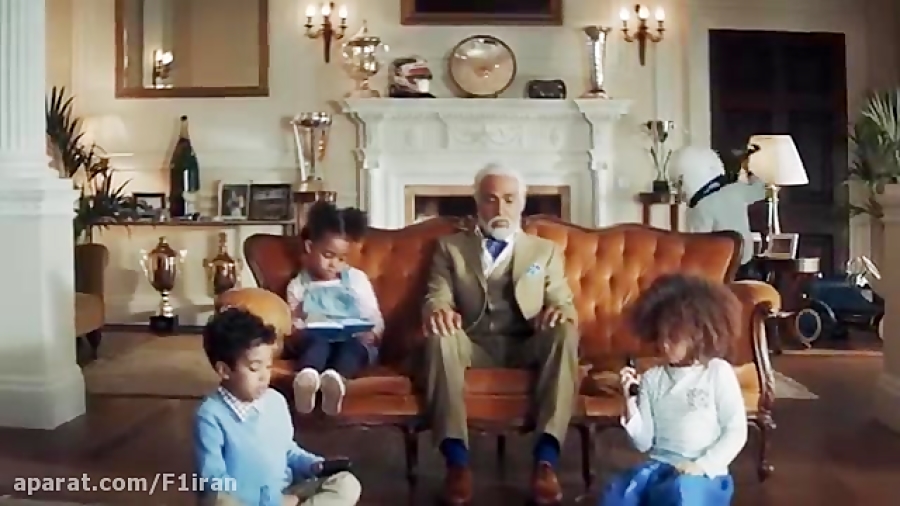 لوئیس همیلتون در نقش پدربزرگ