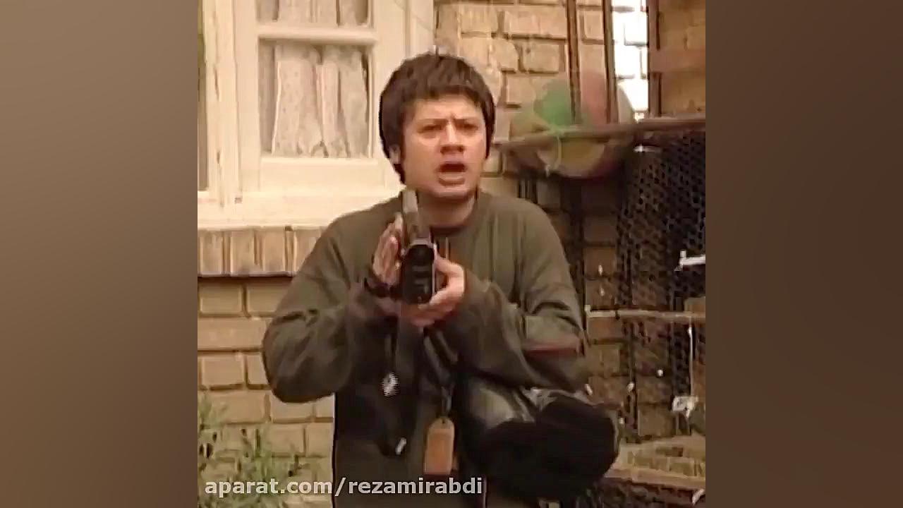 علی صادقی داره فیلم مستند میگی...