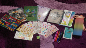 انباکسینگ لوازم تحریر همراه با...