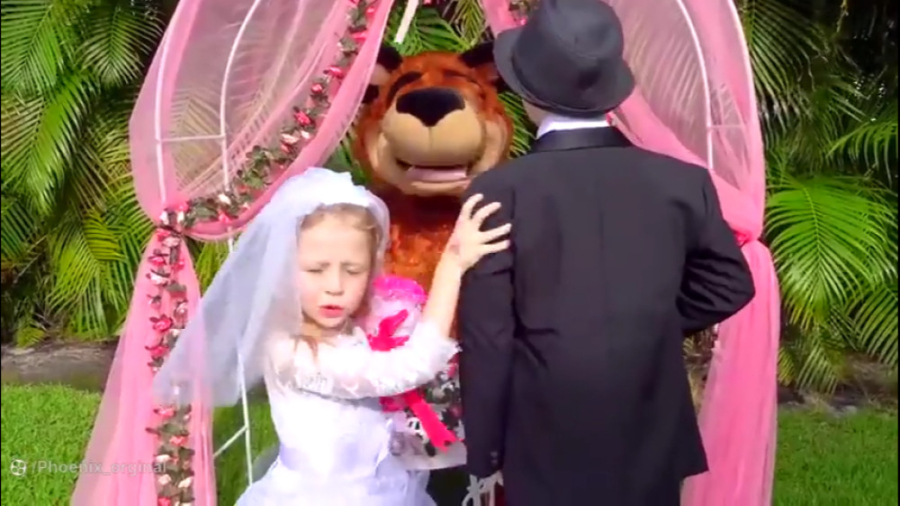 استیسی شو استیسی و بابایی ناست...