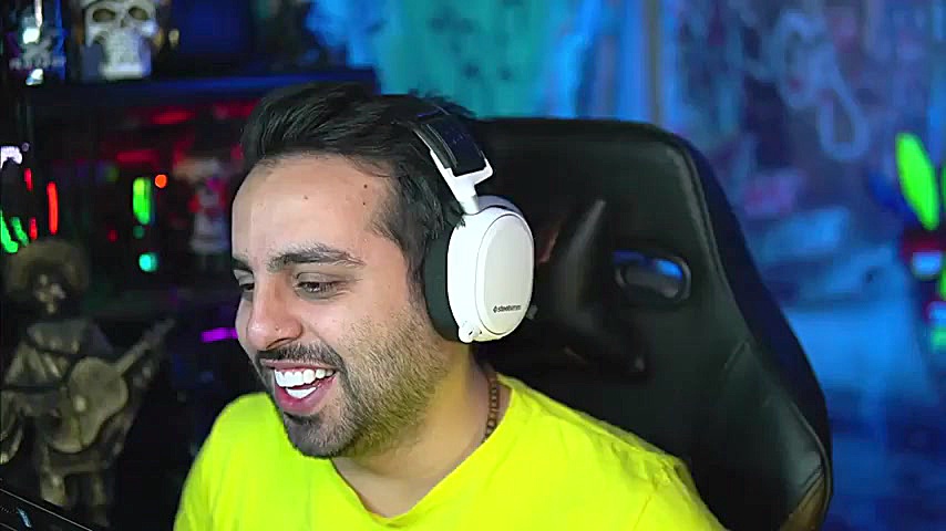 سعی کن نخندی با مجازات ۱۰۰ هزا...