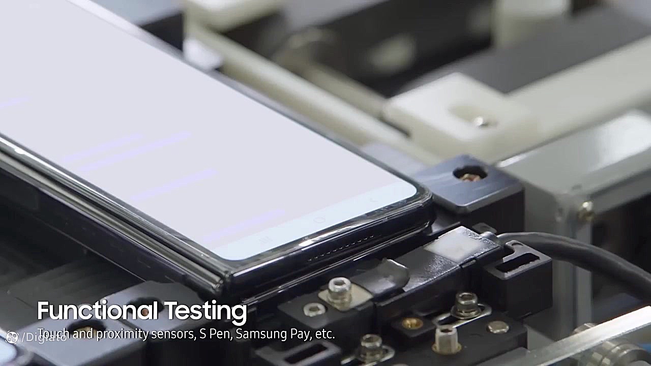 مونتاژ و تست مقاومت گوشی گلکسی...