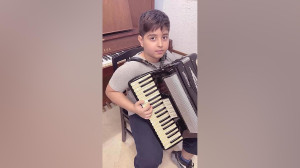 آکاردئون نوازی هنرجوی خوب دوره...