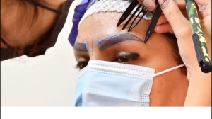 ویدیو کاشت ابرو دائمی | مرکز ک...