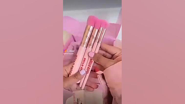 لوازم آرایش  میکاپ  دخترونه کی...