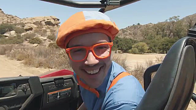 blippi در مزرعه t rex در مورد...