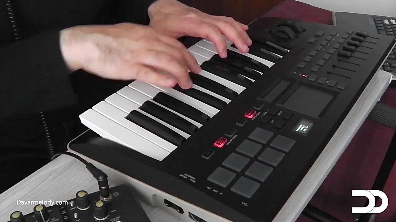 تست میدی کنترلر کرگ Korg Takti...