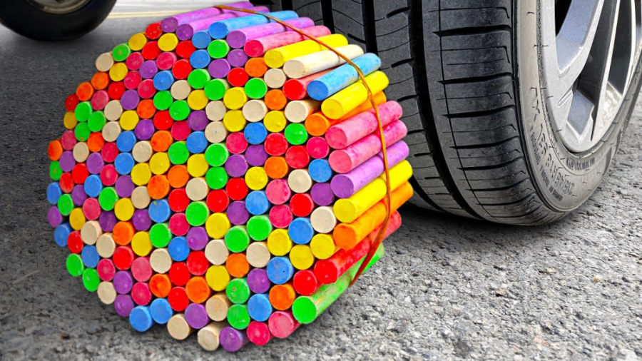 خرد کردن بادکنک کیوت و ترد زیر...