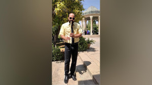 نی نوازی زیبا در حافظیه شیراز