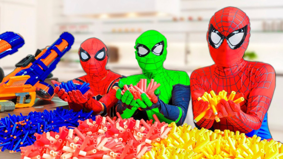 مر عنکبوتی و دوستان و یک روز ع...