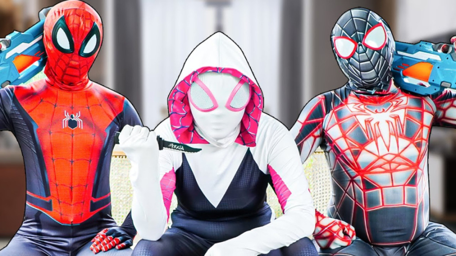 نبرد ابرقهرمانان در واقعیت ، م...