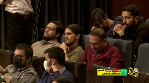 اینچنین مانده تا گلو در گِل...