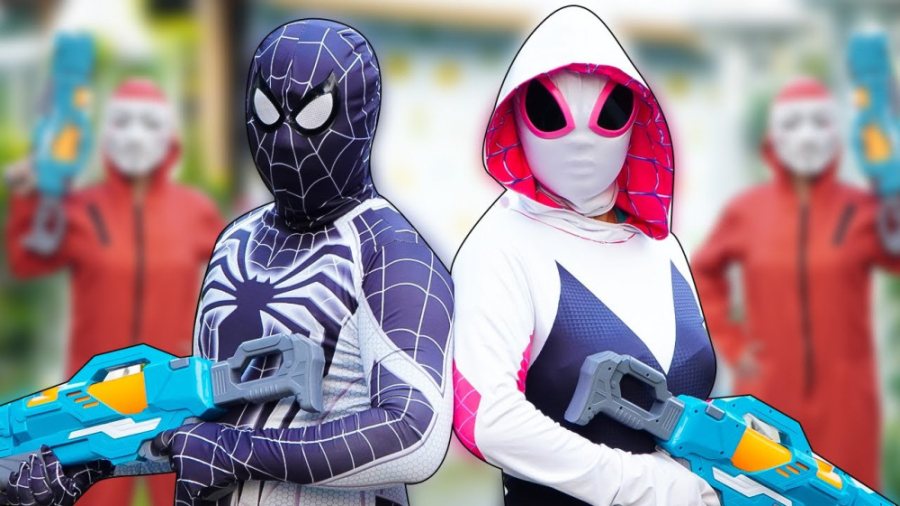 تیم مرد عنکبوتی در برابر مرد ع...