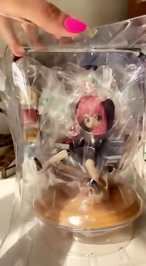 انباکس مجسمه ی انیا