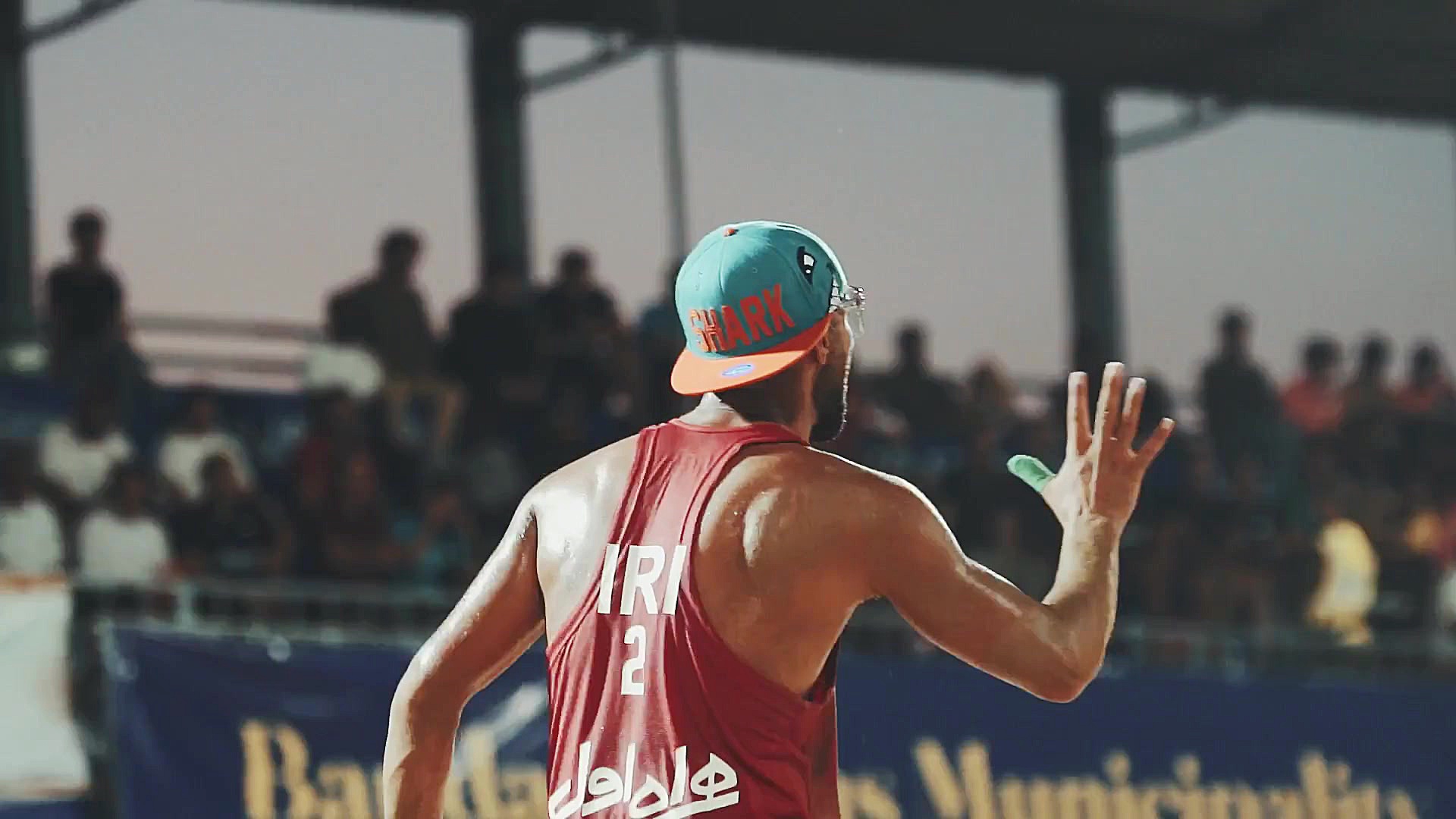 نگاهی متفاوت به دیدار ایران 3...