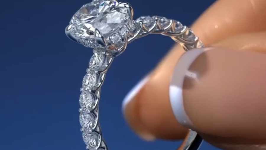 انگشتر جواهر مزین به برلیان