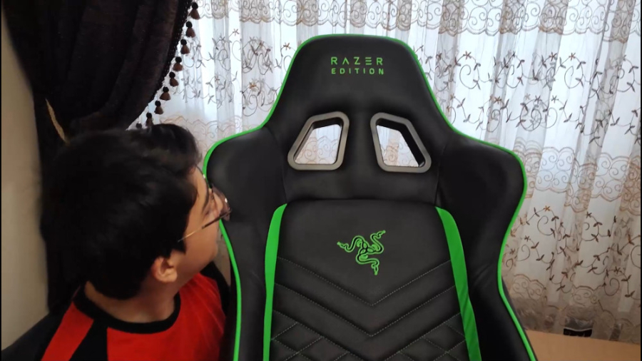 آنباکس صندلی گیمینگ ریزر | Raz...