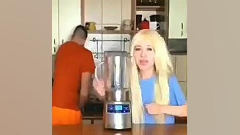 سم خالص  حرفی برای گفتن ندارم