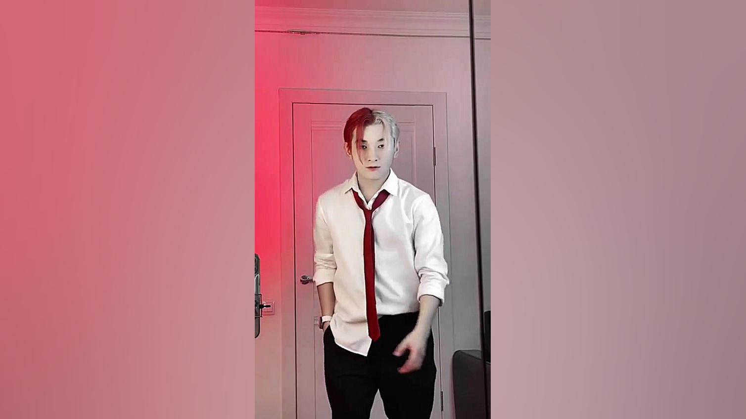 رندی چالش تیک تاکر