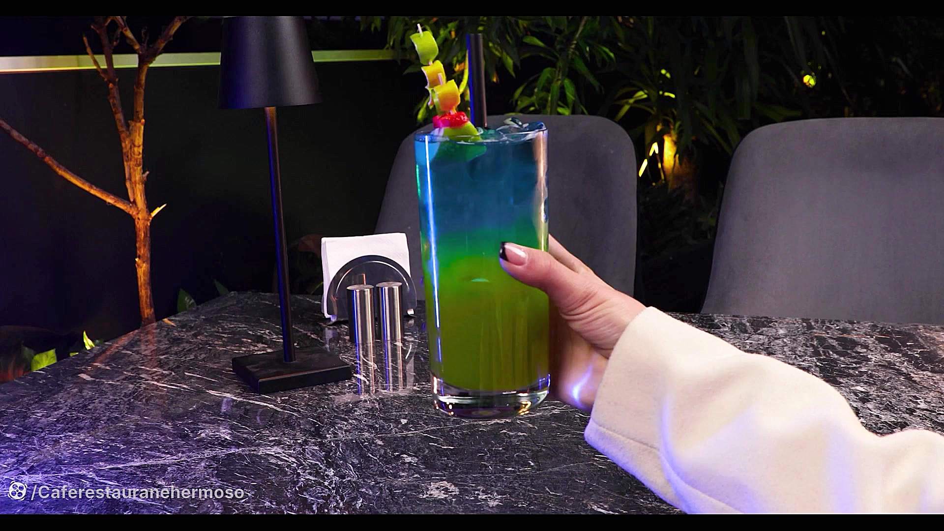 طعم جدید نوشیدنی ها در رستوران...