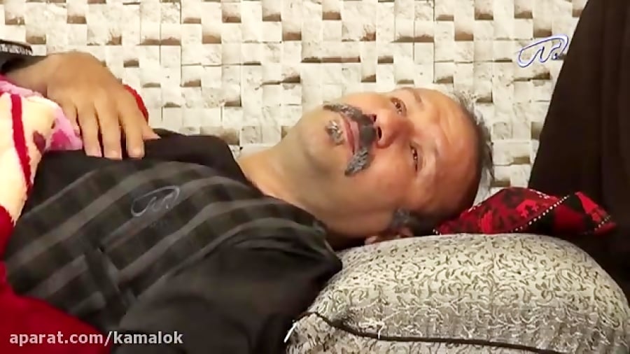 پوزخند  بی اعتنایی  در باره کر...