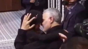 دختر خردسال شهید حامد بافنده د...
