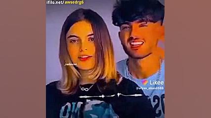 لب خونی با آهنگ عاشقانه