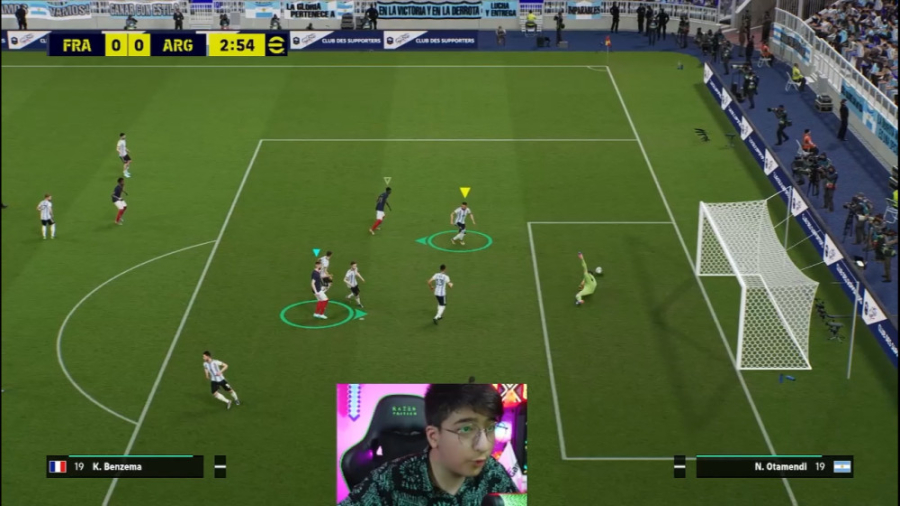 فوتبال بین مهدی (فرانسه) و فری...