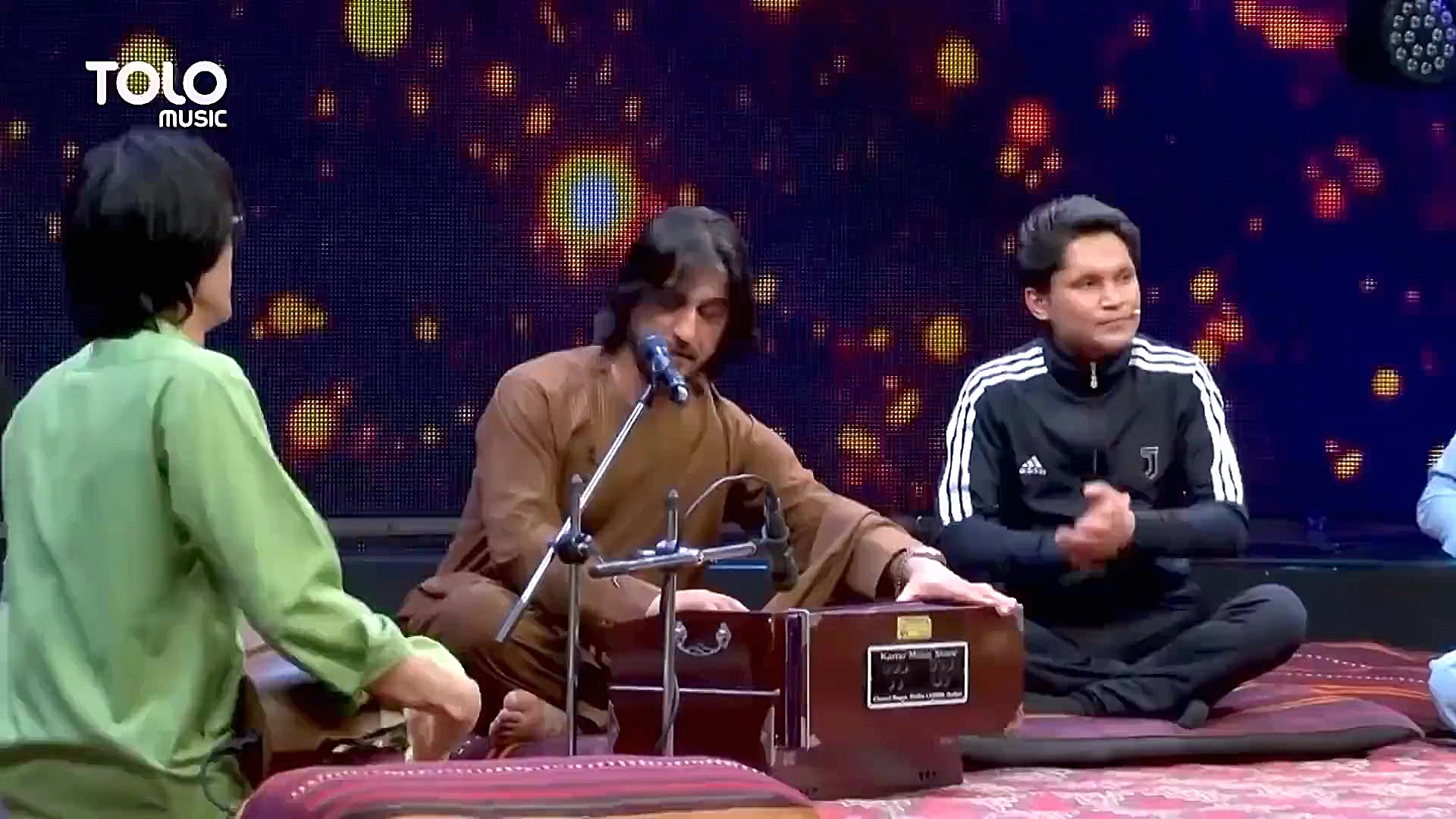 عید با قسیم اجرای زیبای شرافت...