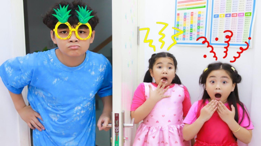 برنامه کودک آنی  قایم شدن از د...