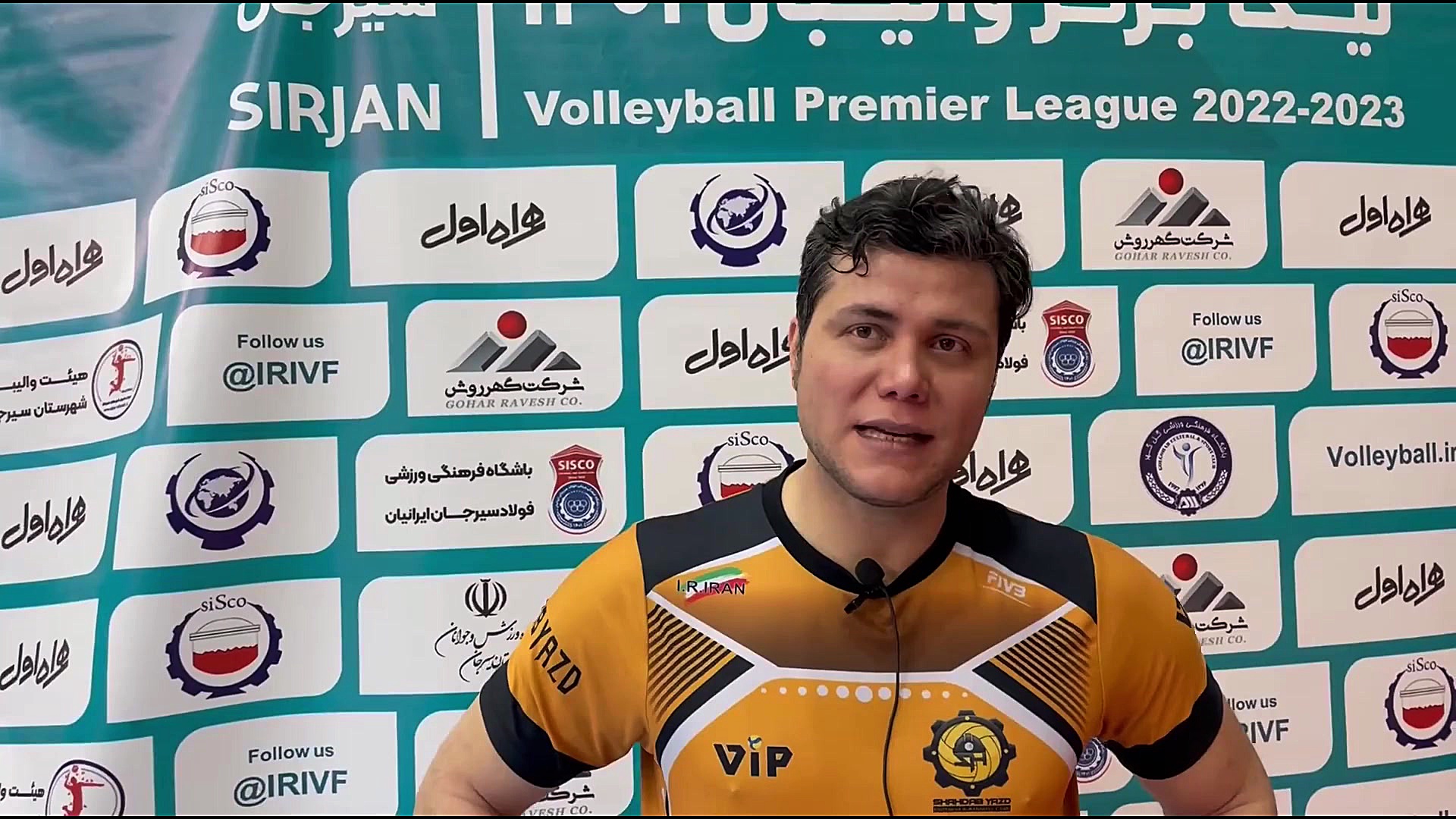 صحبت&zwnj;های سرمربی و بازیکن...