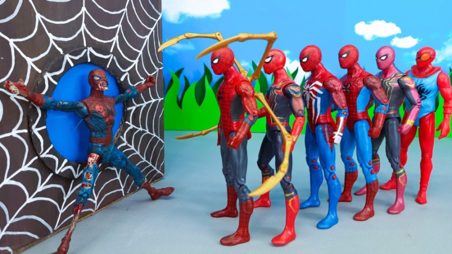 فیگور ها و اسباب بازیهای مرد ع...