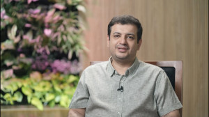 توضیحات استاد رائفی پور درباره...